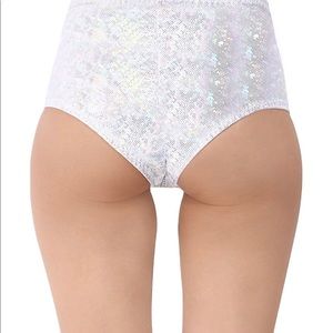 iHeartRaves high waisted booty shorts!!!